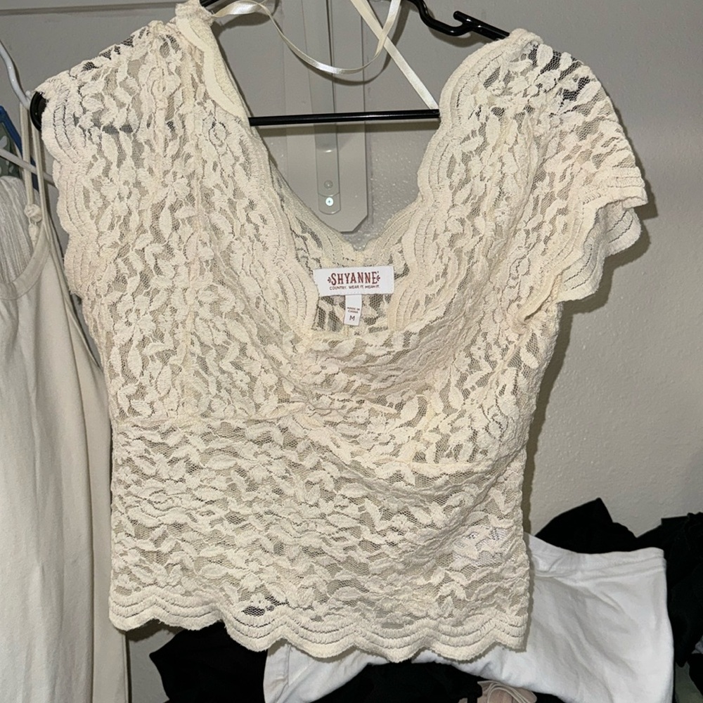 Shyanne lace shirt! cream color
